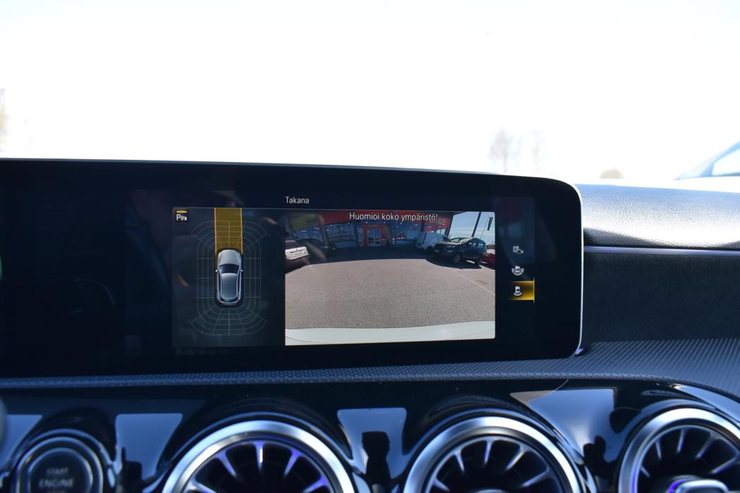 MERCEDES-BENZ A 2018