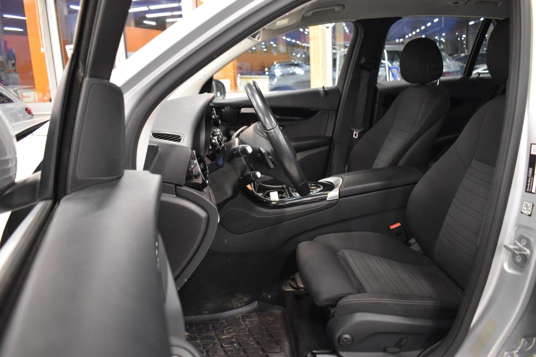 MERCEDES-BENZ GLC 2019