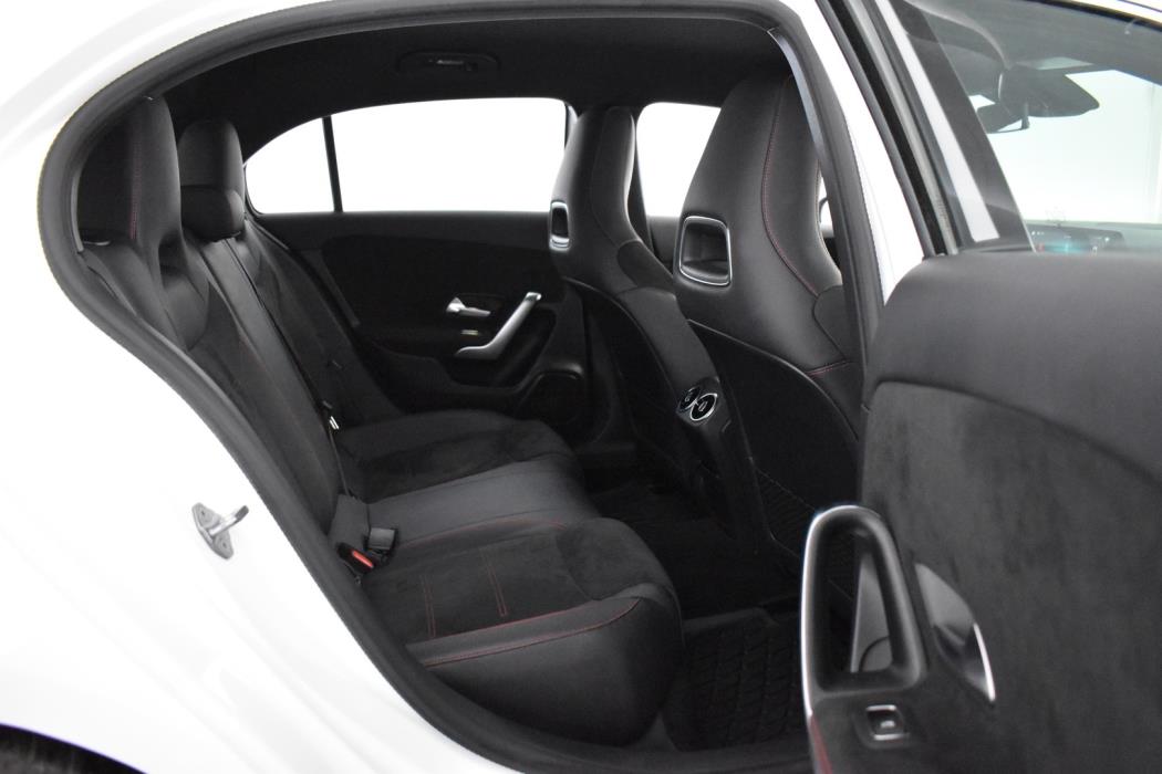 MERCEDES-BENZ A 2019