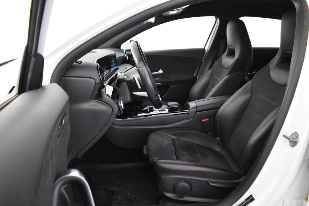 MERCEDES-BENZ A 2019