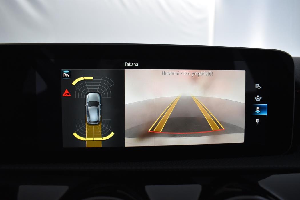 MERCEDES-BENZ A 2019