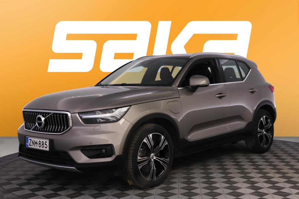 VOLVO XC40 2021