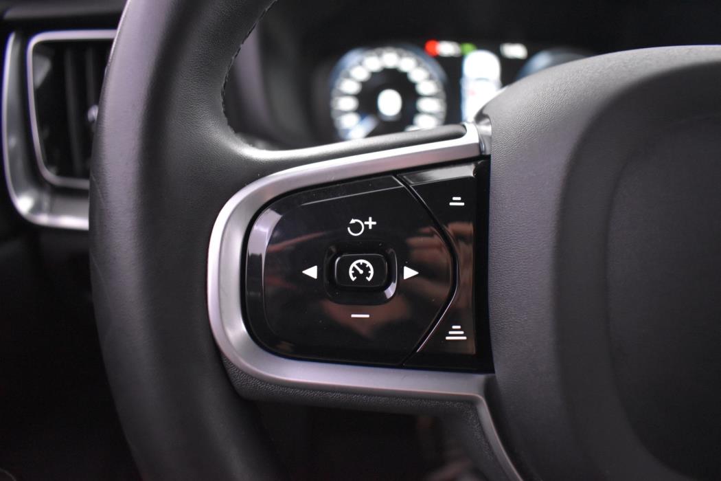 VOLVO V60 2022