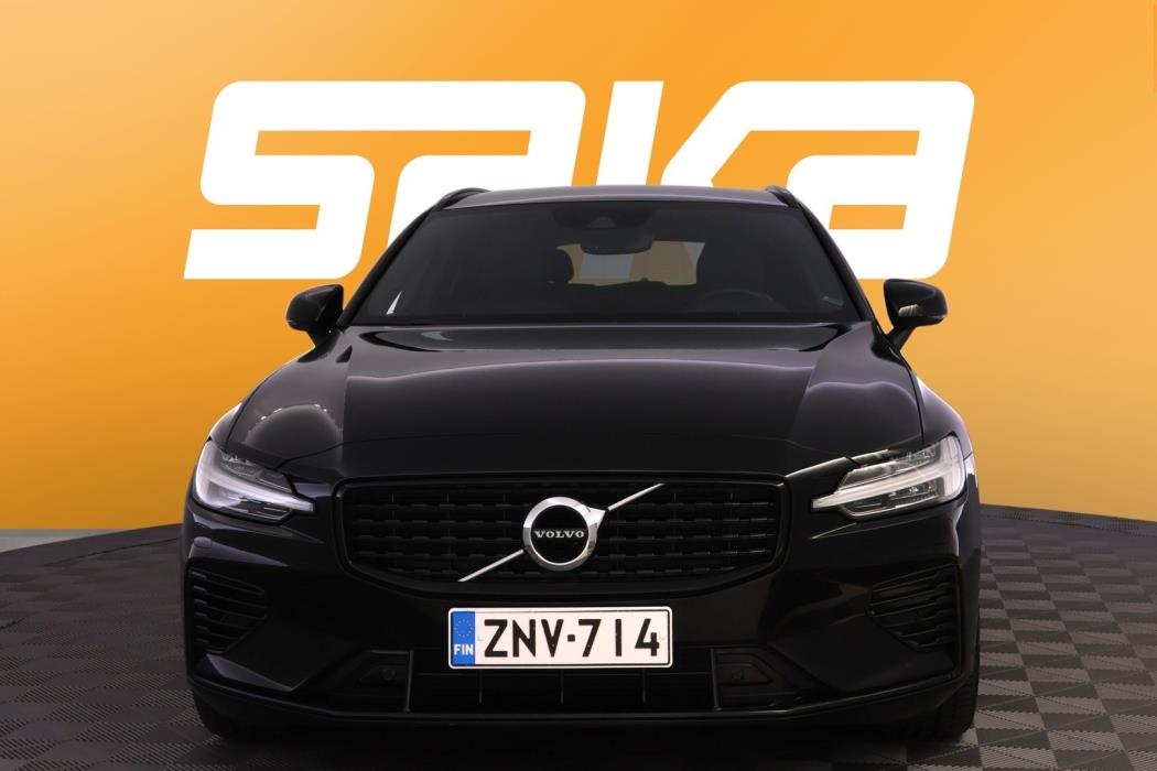 VOLVO V60 2022
