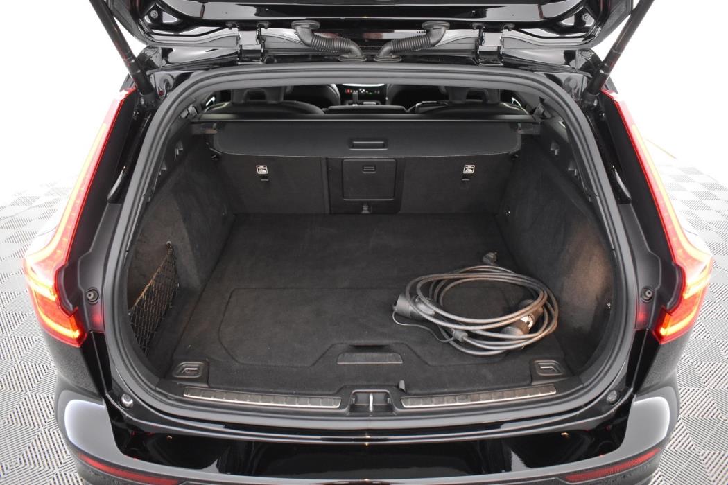 VOLVO V60 2022