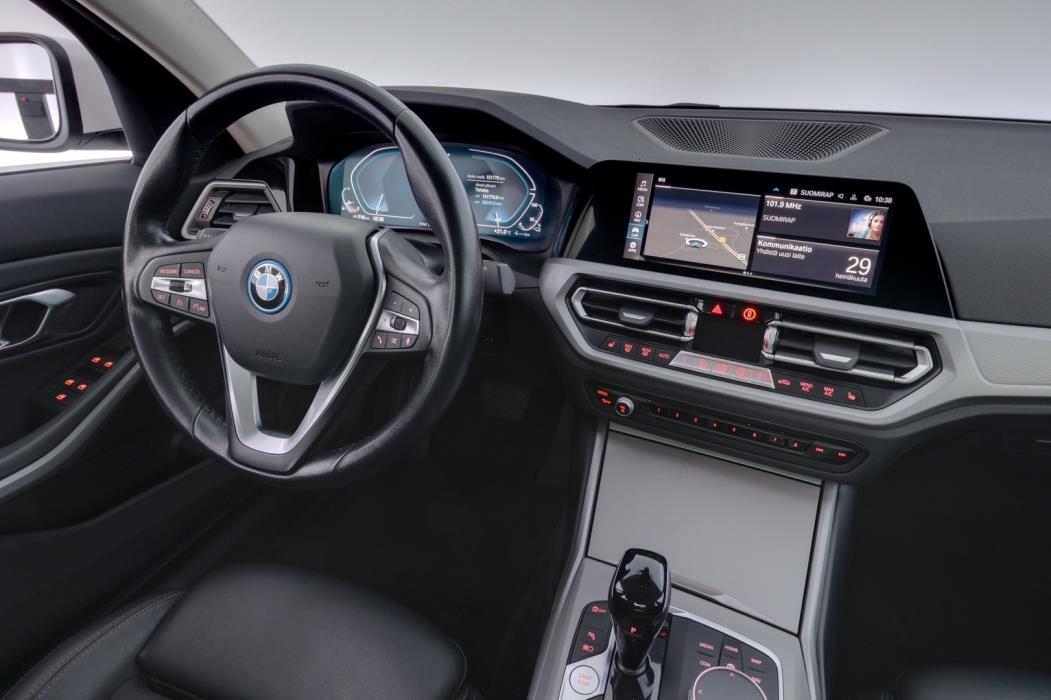 BMW 320 2022