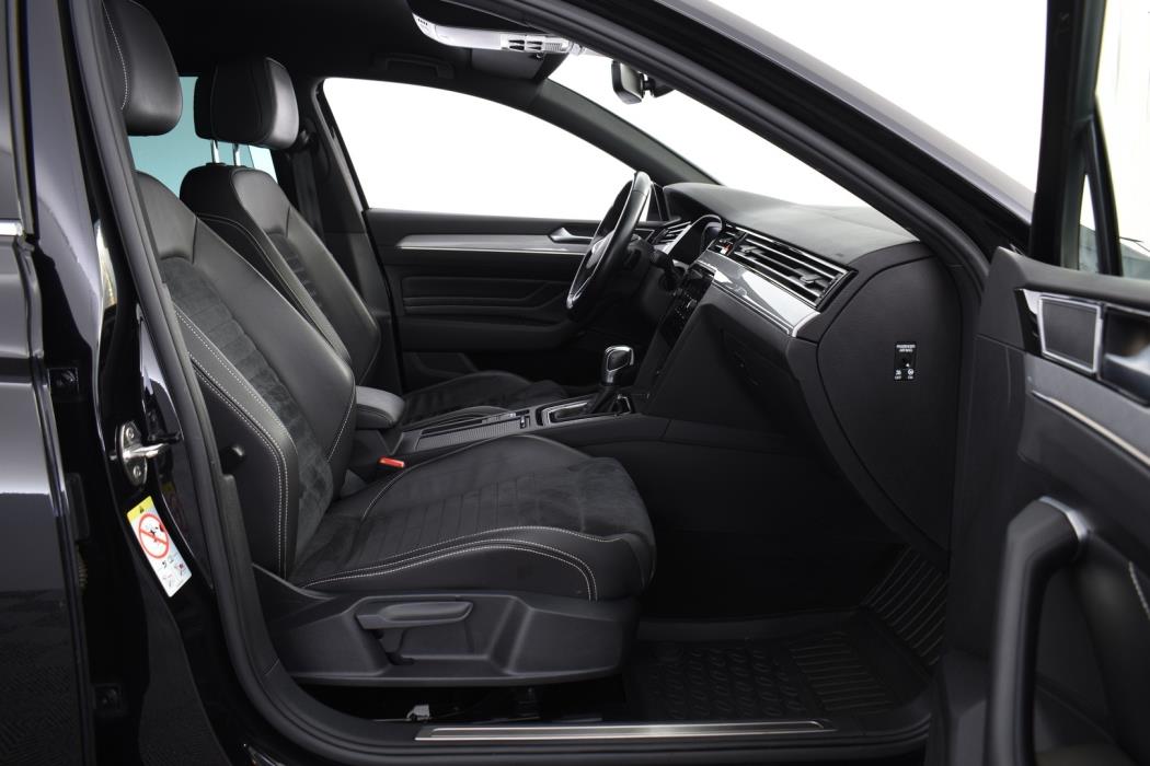 VOLKSWAGEN Passat 2021