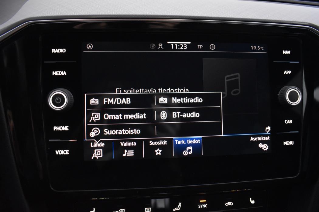 VOLKSWAGEN Passat 2021