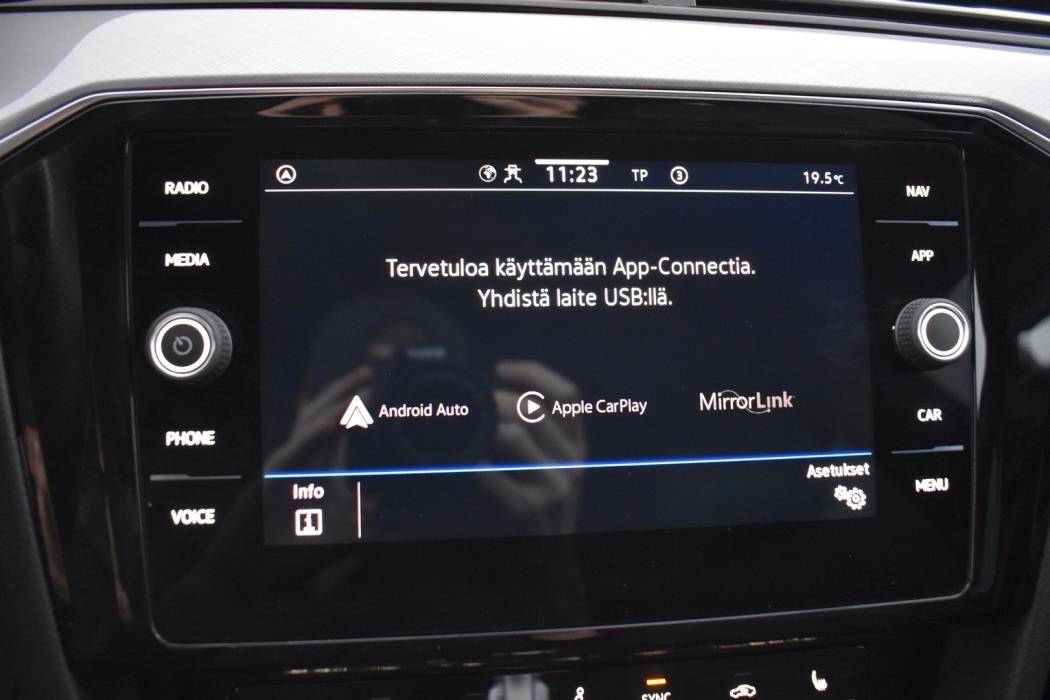 VOLKSWAGEN Passat 2021