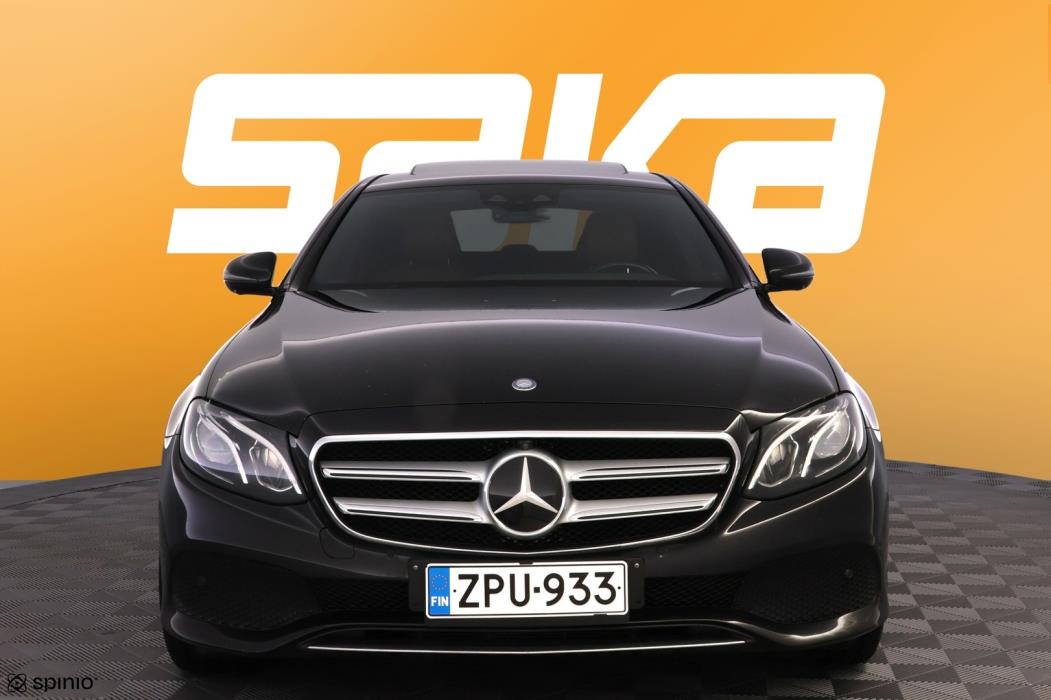 MERCEDES-BENZ E 2016