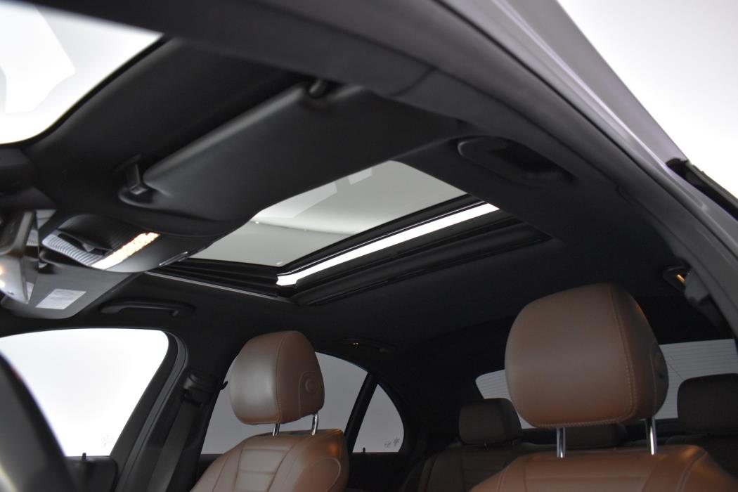 MERCEDES-BENZ E 2016