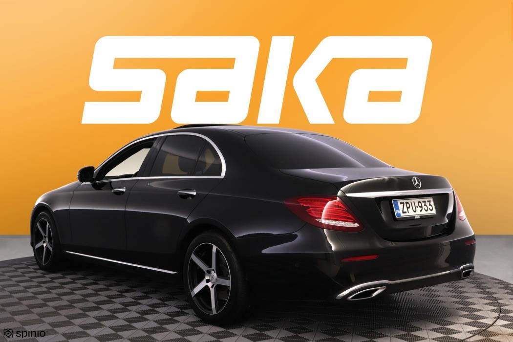 MERCEDES-BENZ E 2016