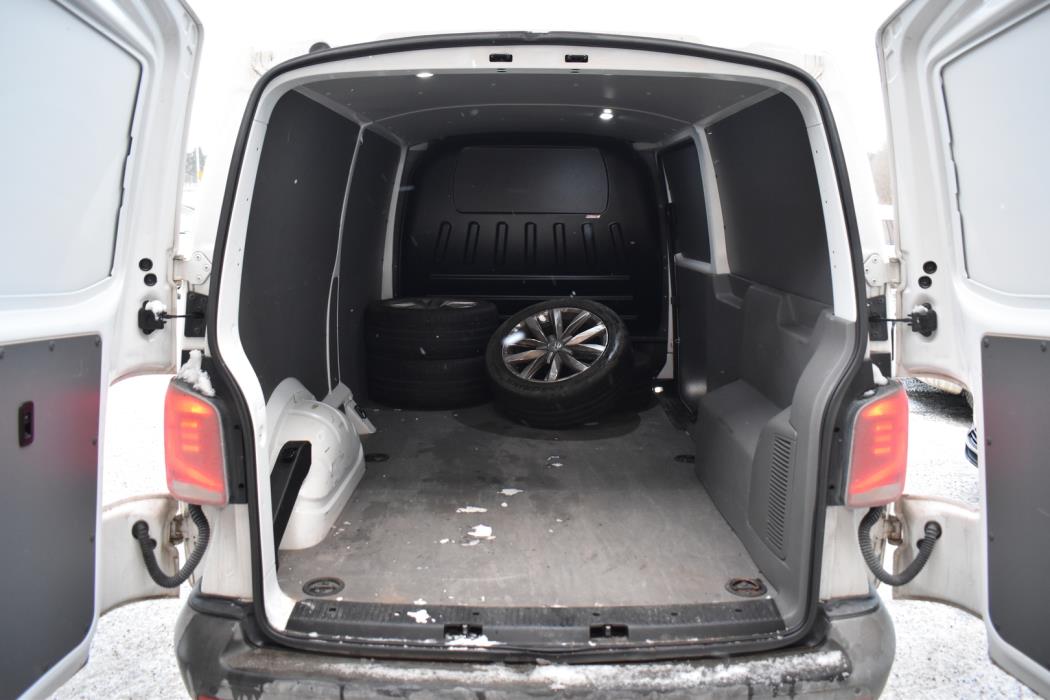 VOLKSWAGEN Transporter 2020