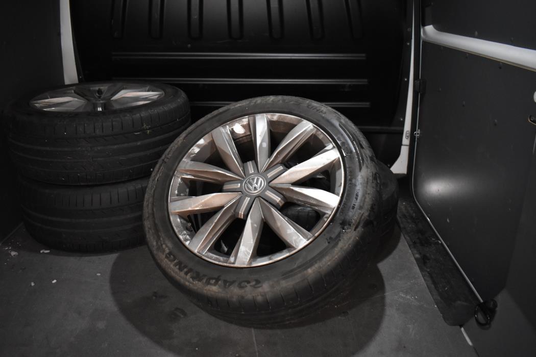 VOLKSWAGEN Transporter 2020