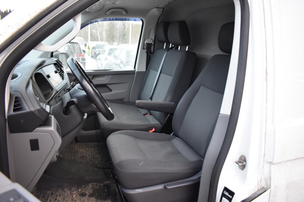 VOLKSWAGEN Transporter 2020