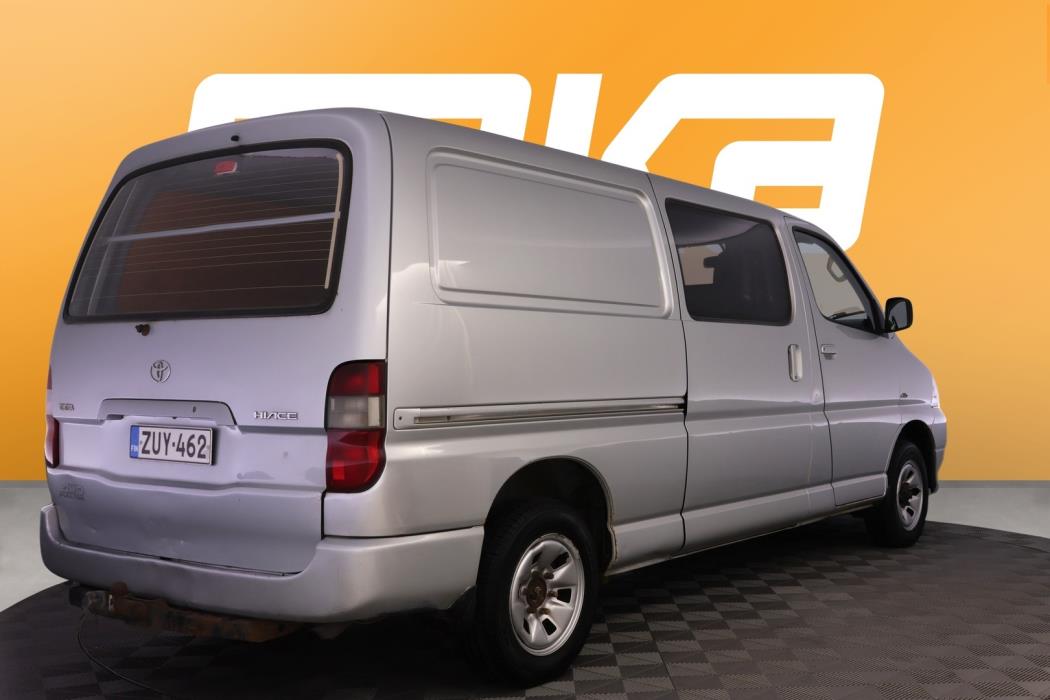TOYOTA Hiace 2008