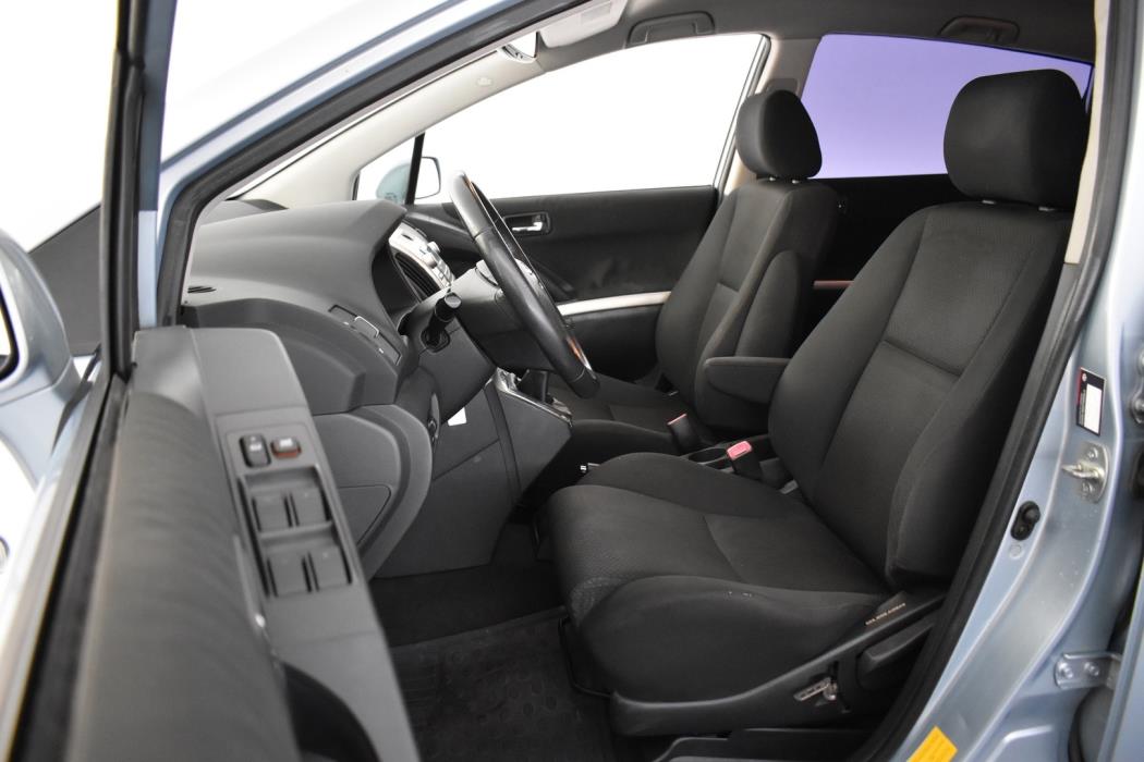 TOYOTA Corolla Verso 2005