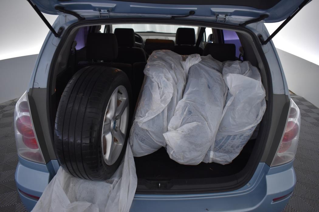 TOYOTA Corolla Verso 2005