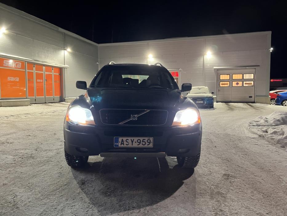 VOLVO XC90 2005