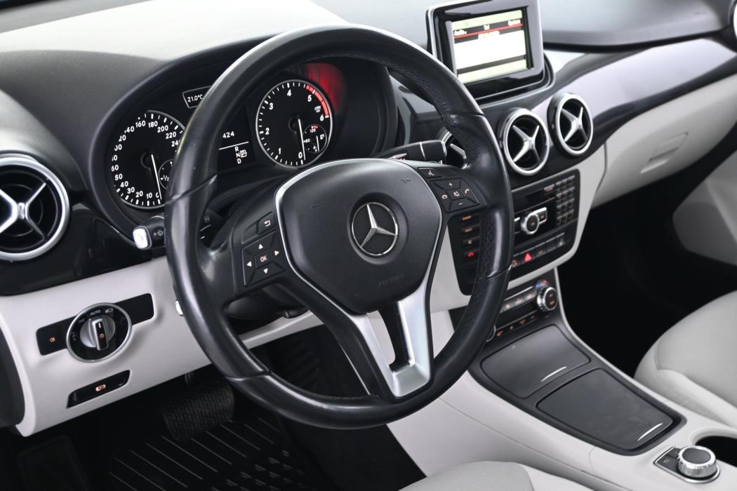 MERCEDES-BENZ B 2014