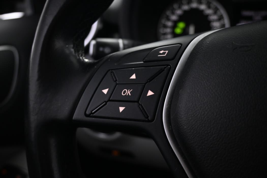 MERCEDES-BENZ B 2014