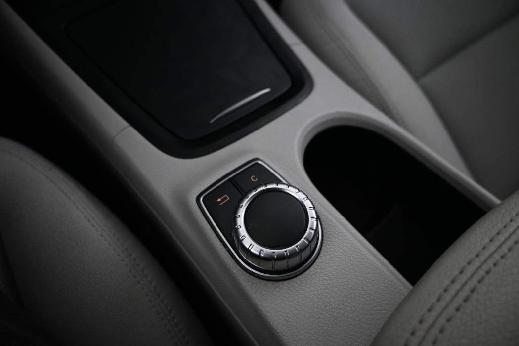 MERCEDES-BENZ B 2014