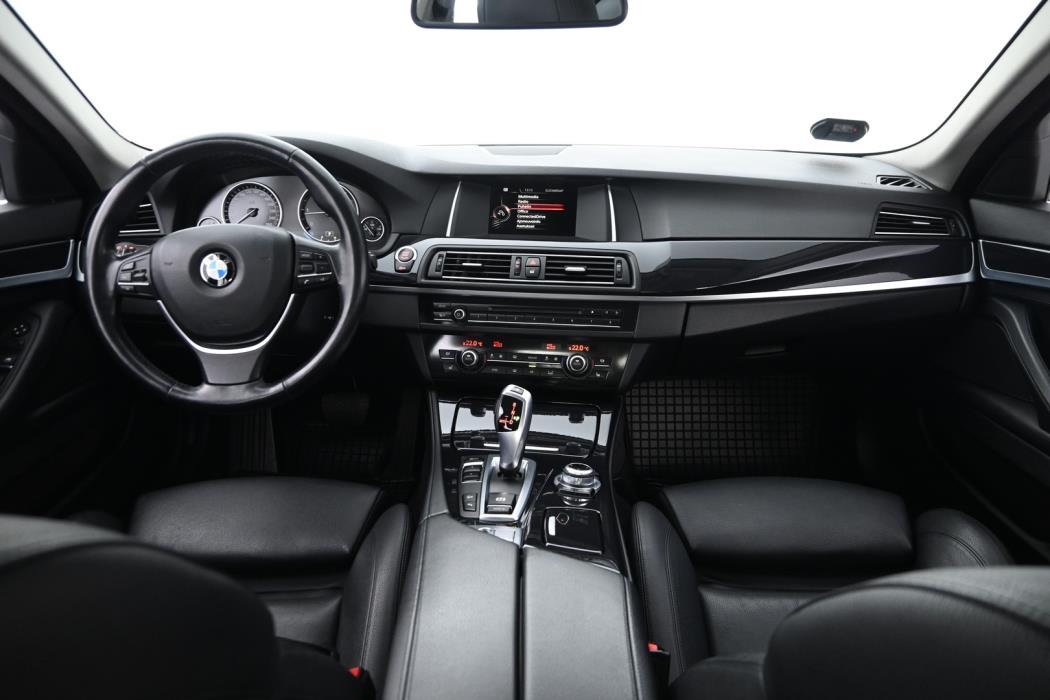 BMW 520 2015