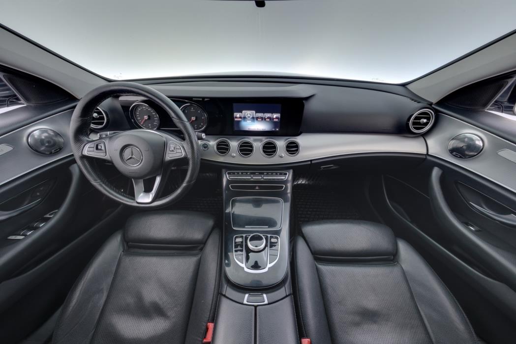 MERCEDES-BENZ E 2017