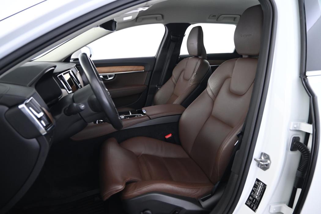 VOLVO V90 2020