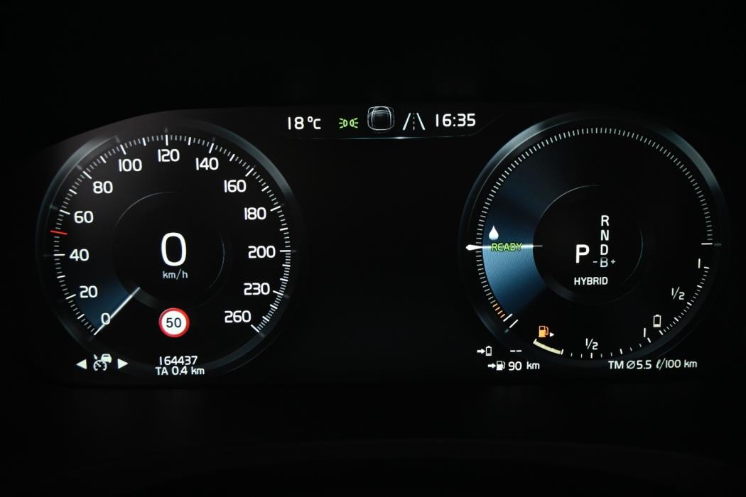 VOLVO V90 2020