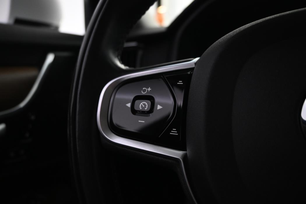 VOLVO V90 2020