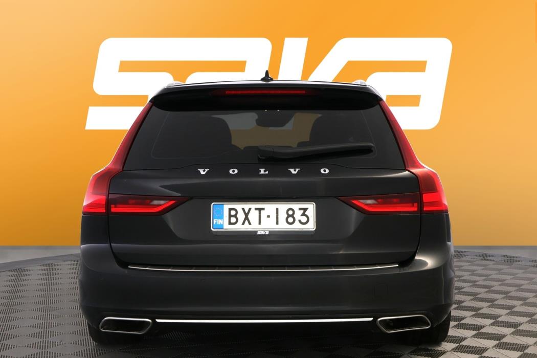 VOLVO V90 2019