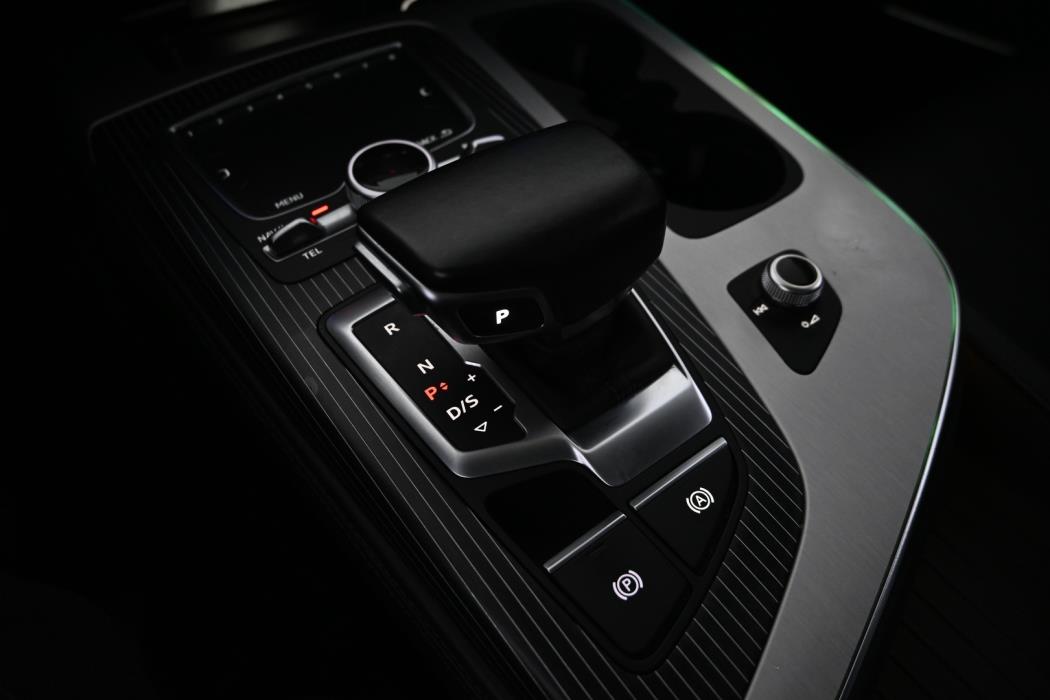 AUDI Q7 2017