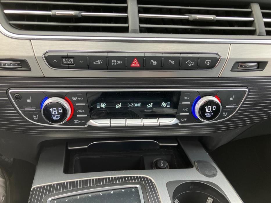 AUDI Q7 2017