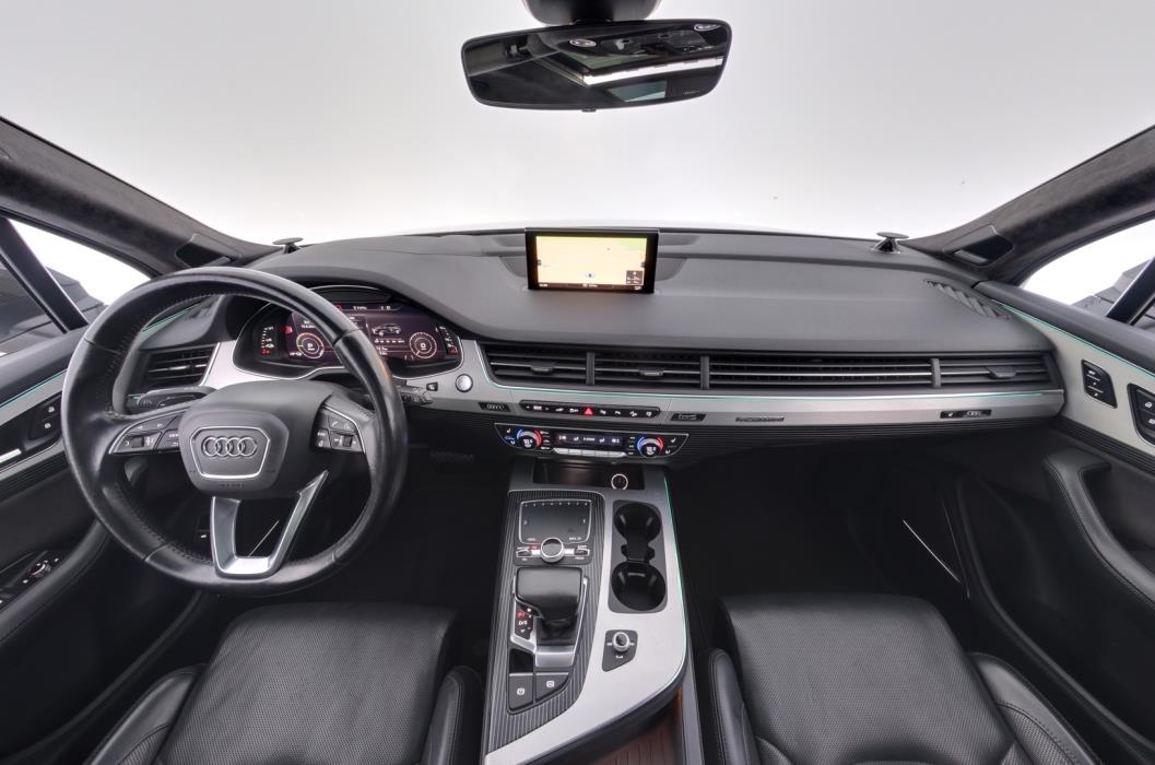 AUDI Q7 2017