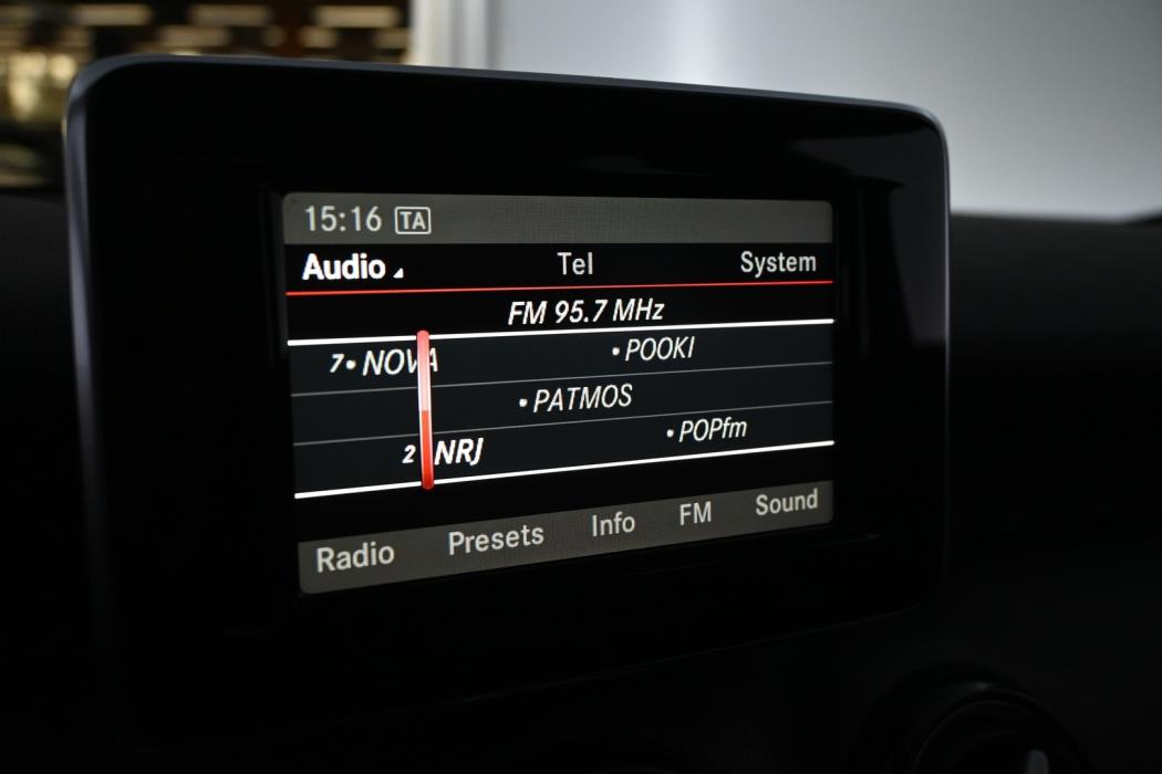 MERCEDES-BENZ A 2014