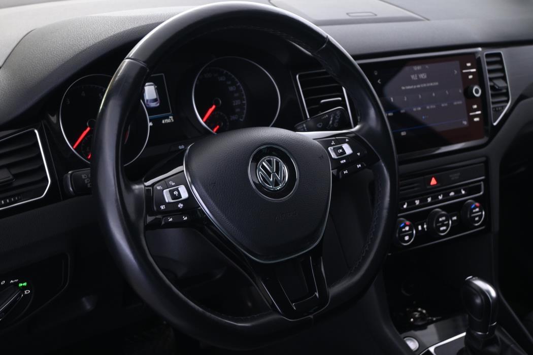 VOLKSWAGEN Golf Sportsvan 2019