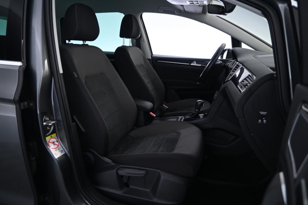 VOLKSWAGEN Golf Sportsvan 2019