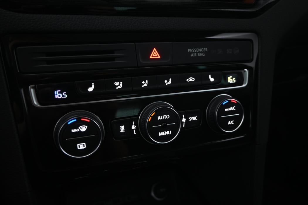 VOLKSWAGEN Golf Sportsvan 2019