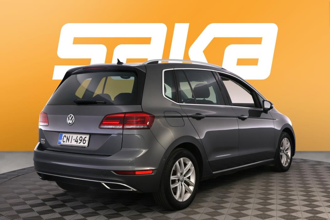 VOLKSWAGEN Golf Sportsvan 2019
