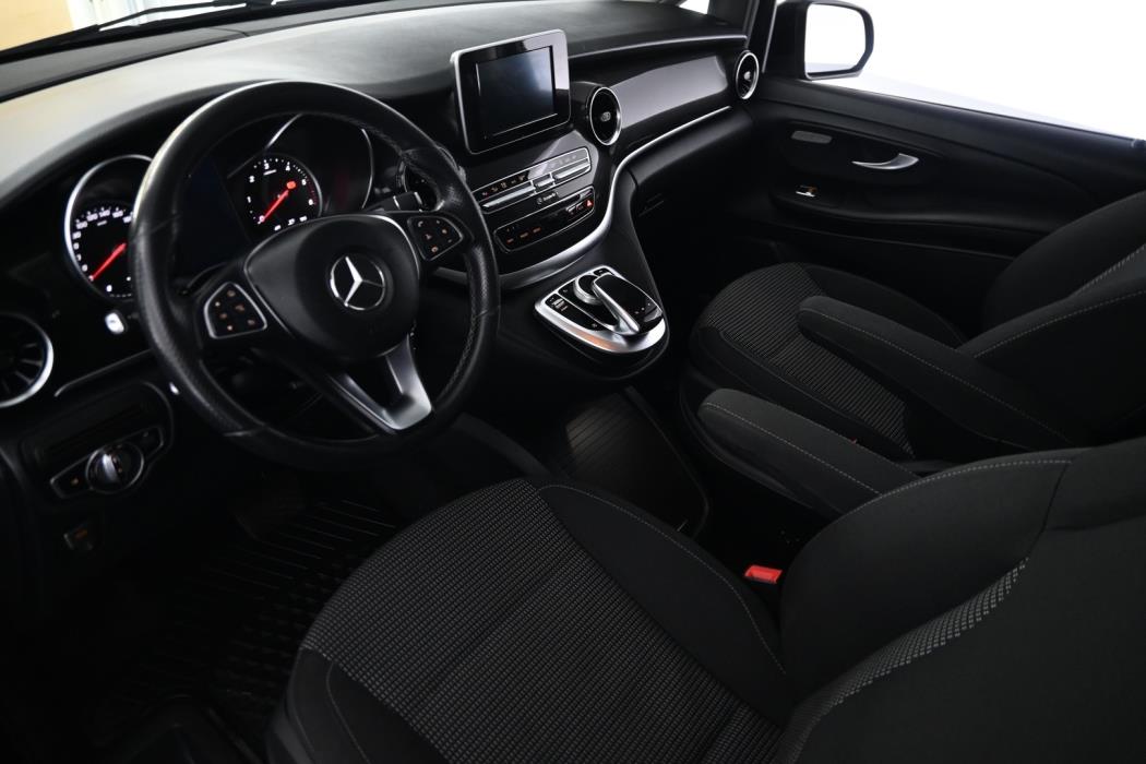 MERCEDES-BENZ V 2020