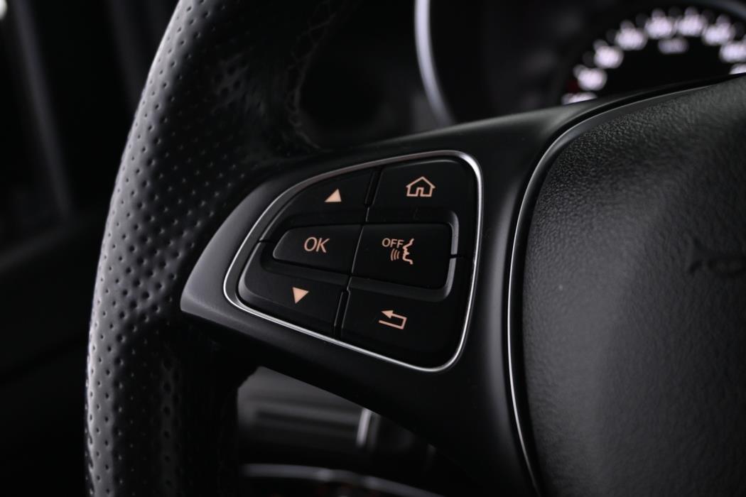 MERCEDES-BENZ V 2020