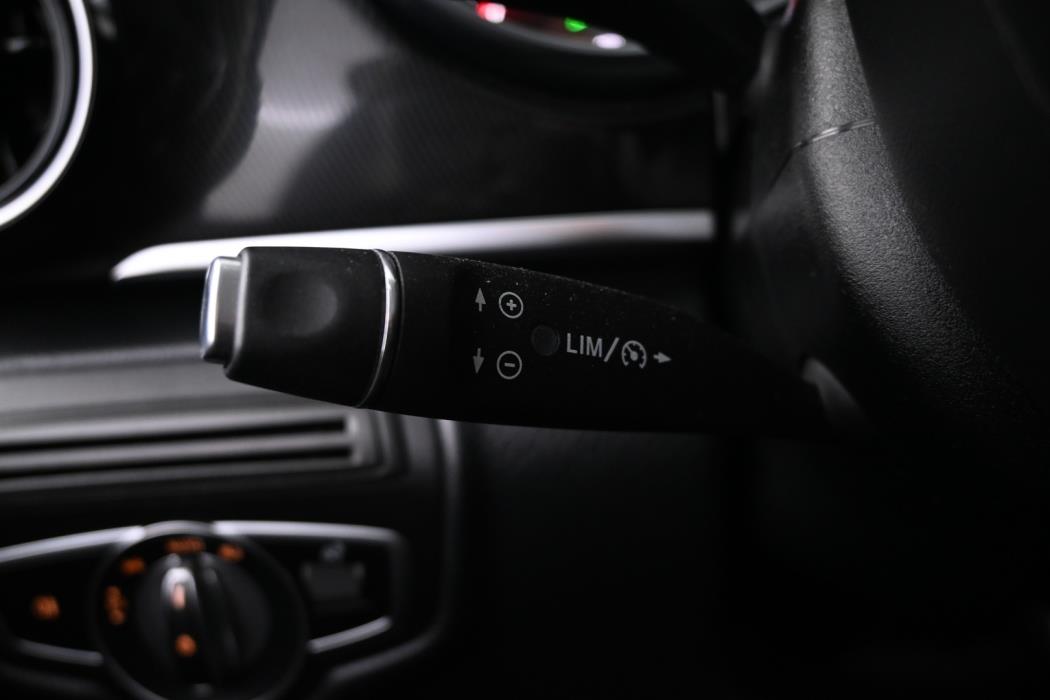 MERCEDES-BENZ V 2020