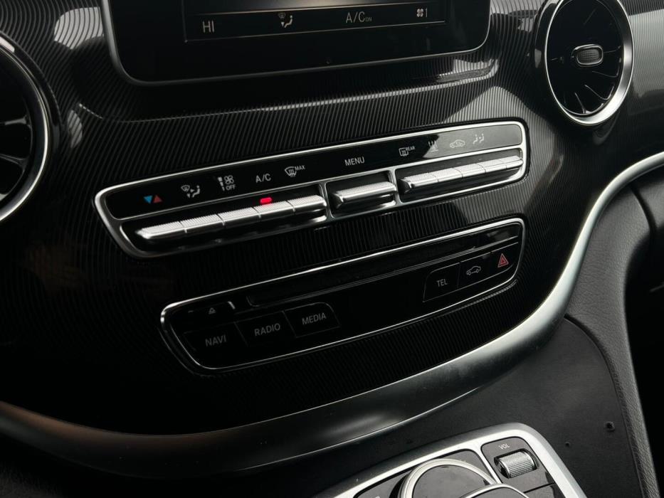 MERCEDES-BENZ V 2020