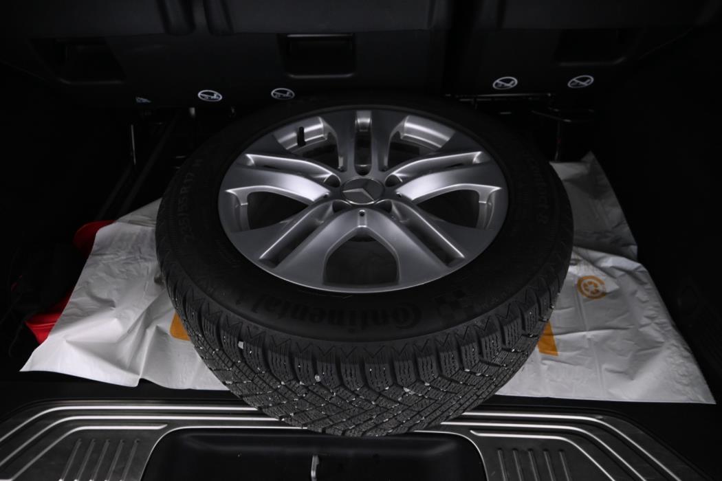 MERCEDES-BENZ V 2020