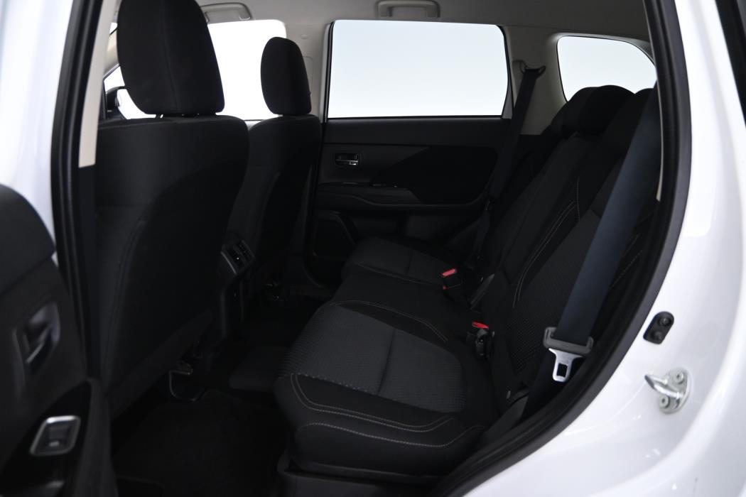 MITSUBISHI Outlander PHEV 2020