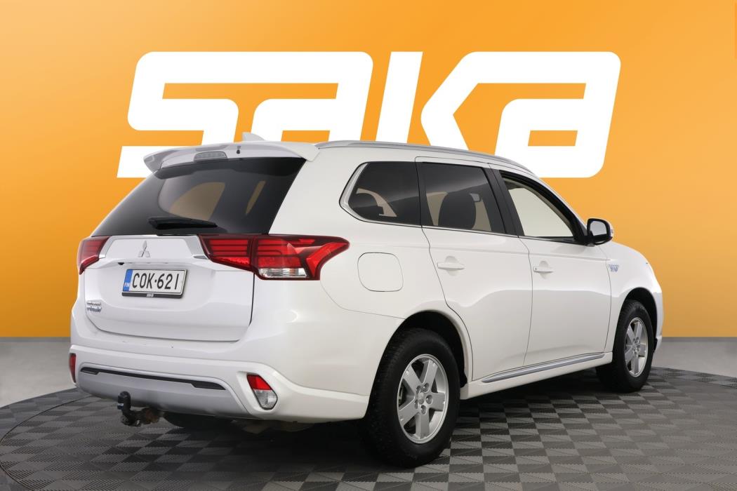 MITSUBISHI Outlander PHEV 2020