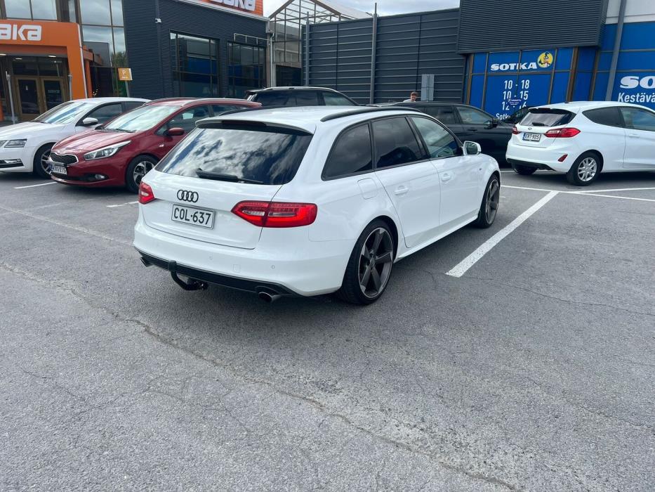 AUDI A4 2014