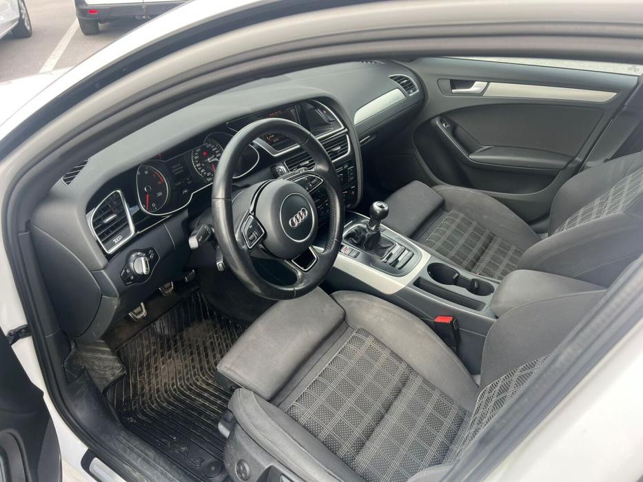 AUDI A4 2014
