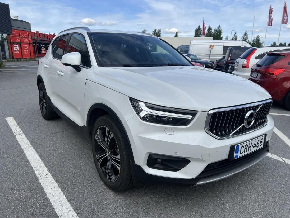 VOLVO XC40 2020